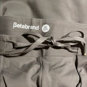 Betabrand Gray Women’s Capri